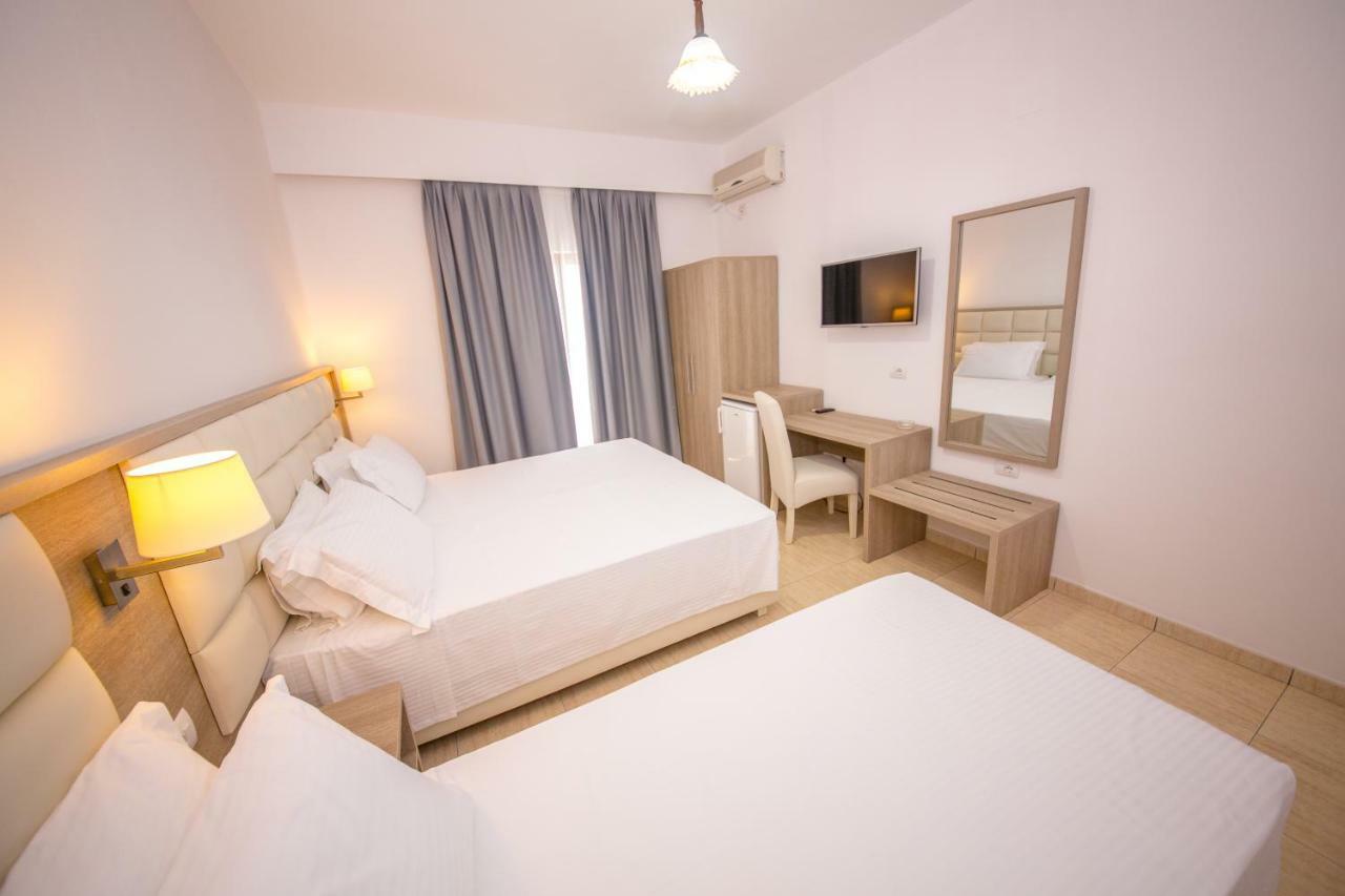 Hotel Alina Саранда Экстерьер фото